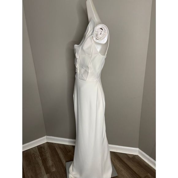 Roland Mouret
Warrington Stretch Sculpted Gown - Picture 8 of 14